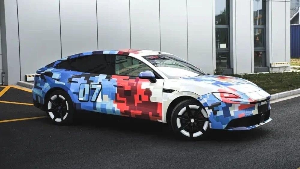 Компания SAIC начала активные дорожные испытания новой модели MG07.