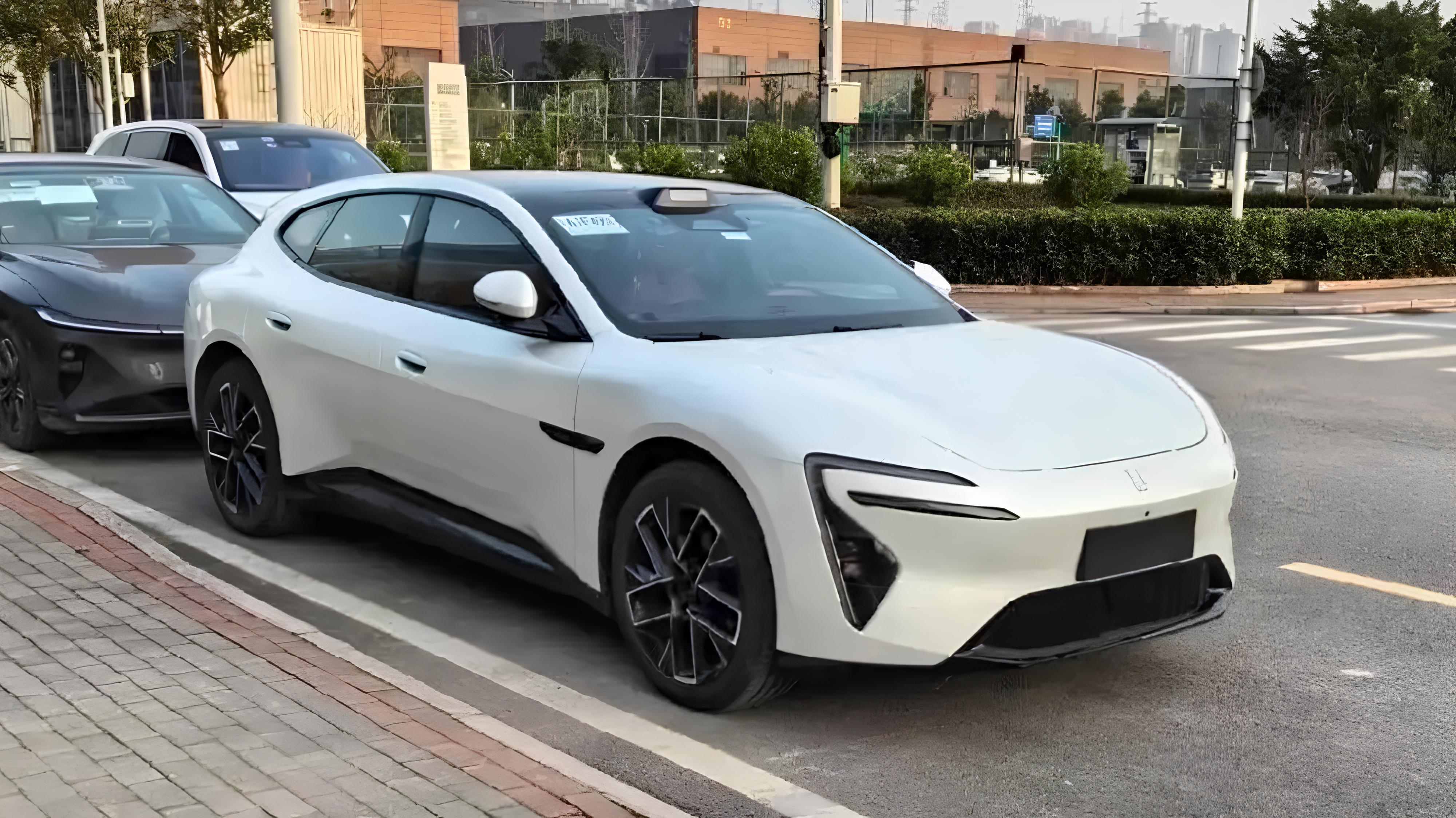 1 мая в Китае должны начаться продажи первого универсала Avatr — модели 06T.