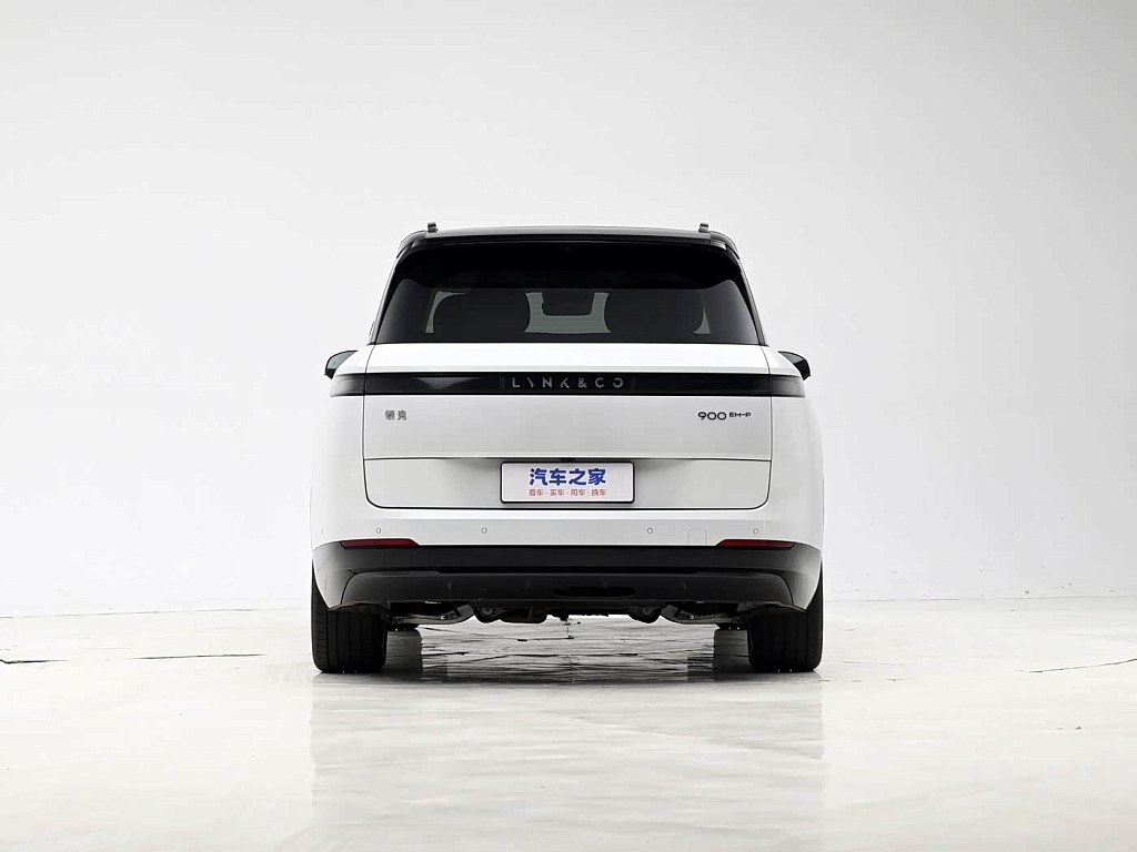 Lynk & Co 900 1.5 AT