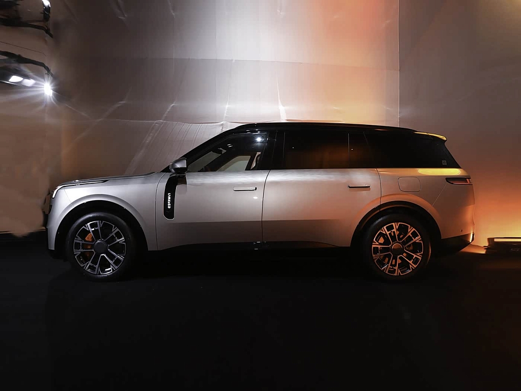 Lynk & Co 900 2.0 AT