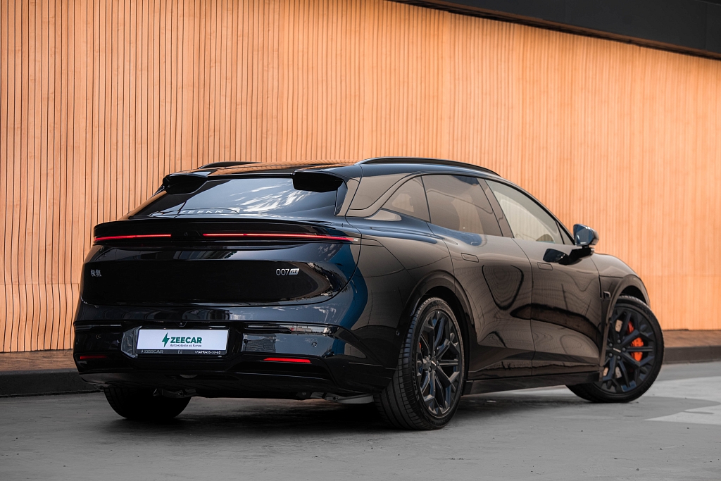 Zeekr 007 GT