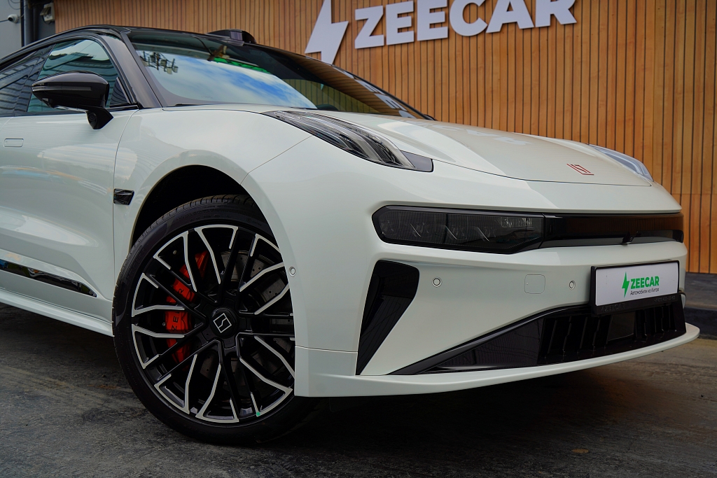 Zeekr 001
