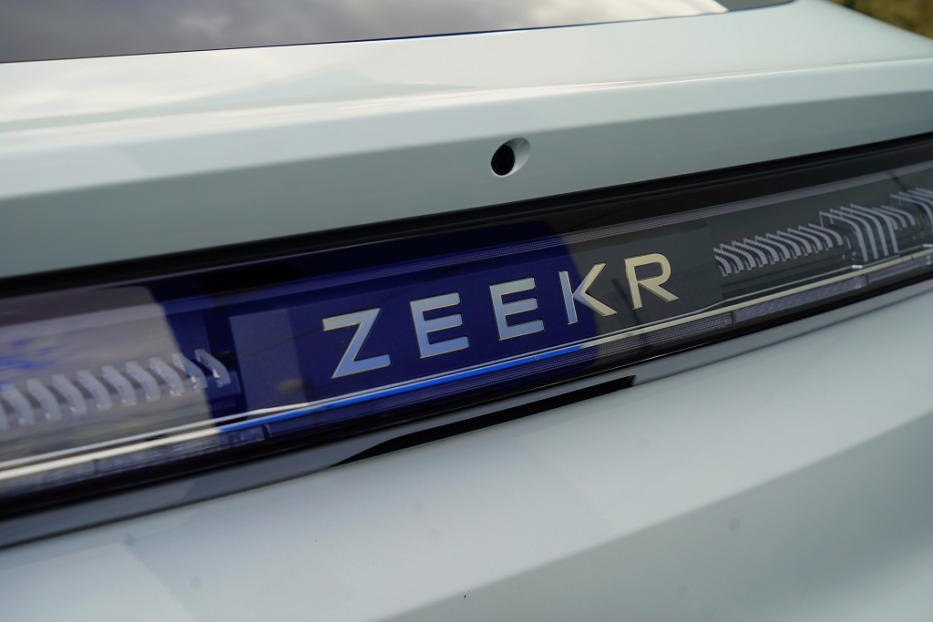 Zeekr 001