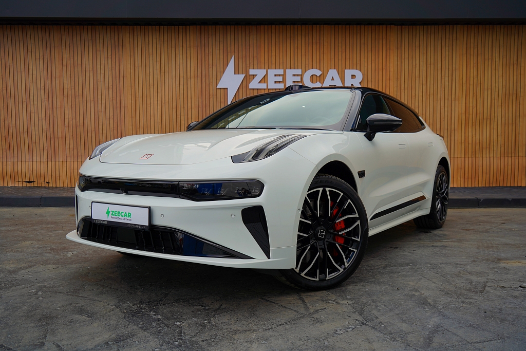 Zeekr 001