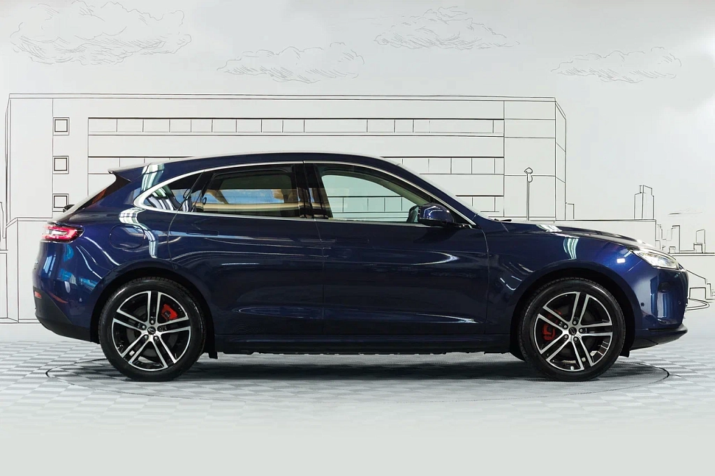 AITO M5