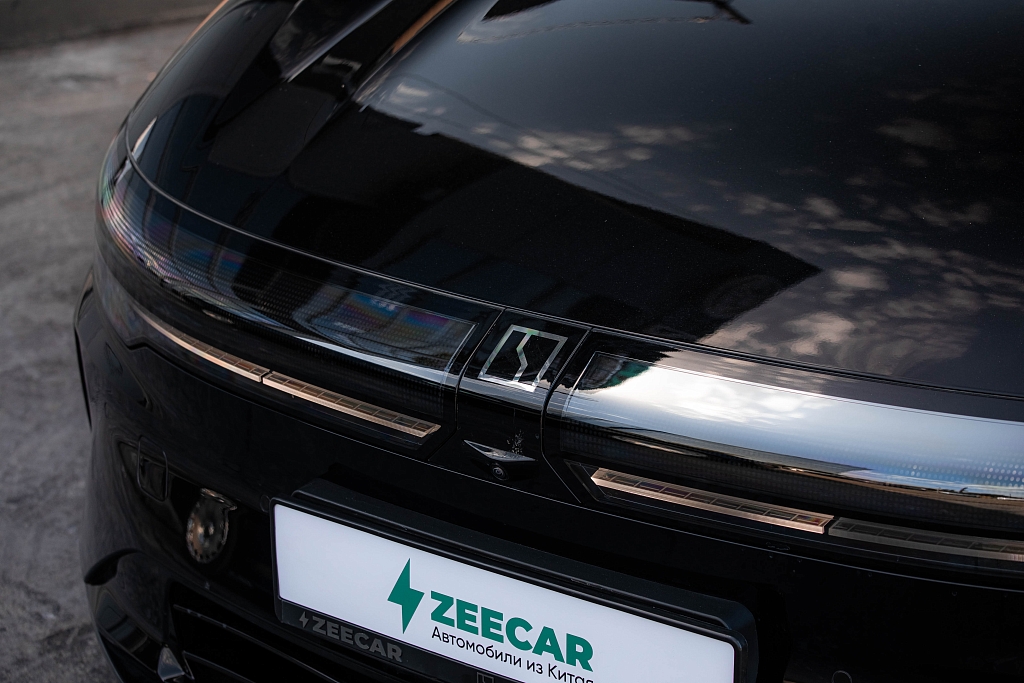 Zeekr 007 GT
