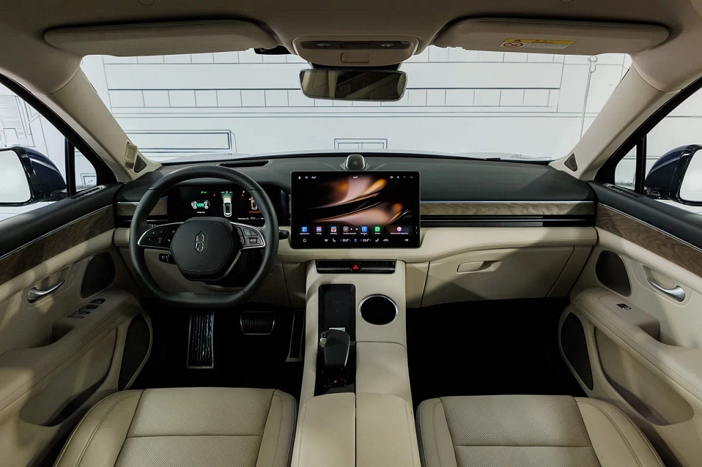 AITO M5