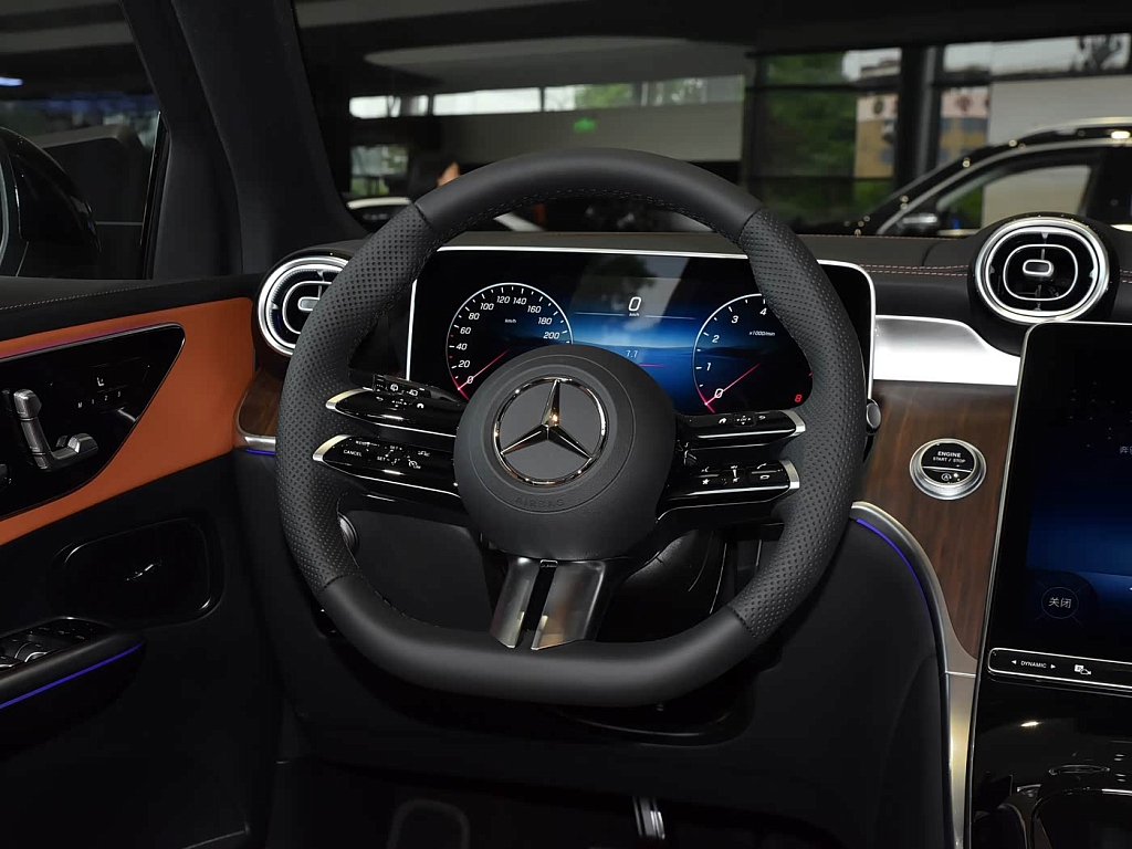 Mercedes-Benz GLC 300 L