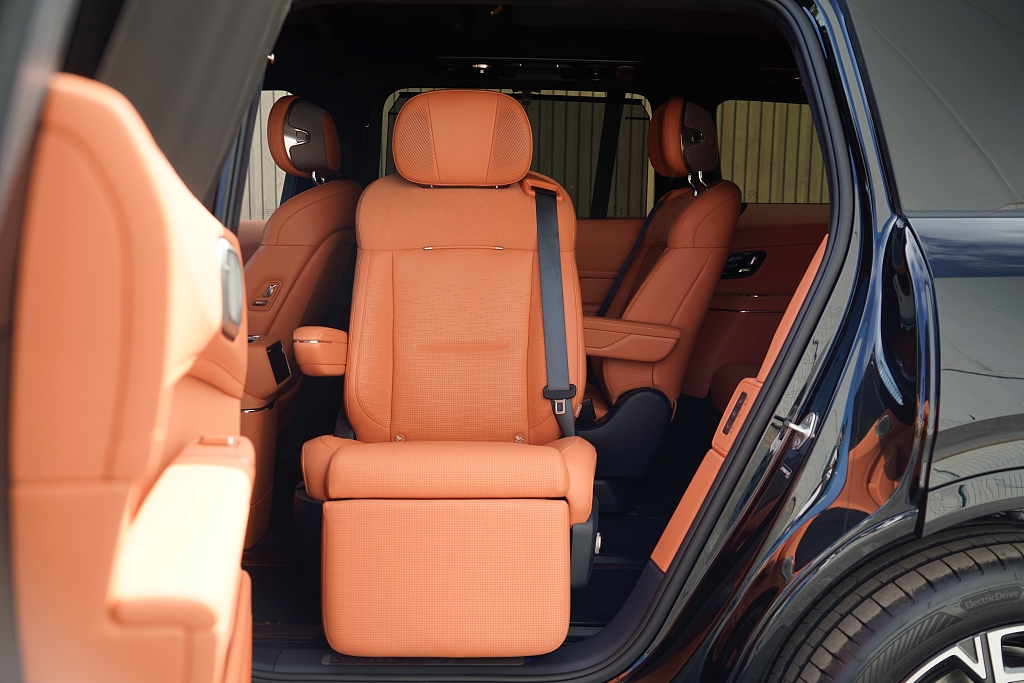 Lynk & Co 900
