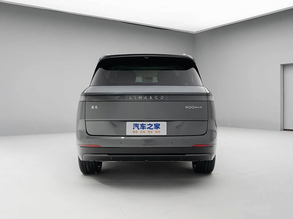 Lynk & Co 900 2.0 AT