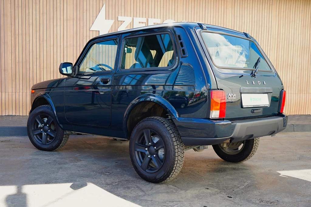 NIVA LEGEND
