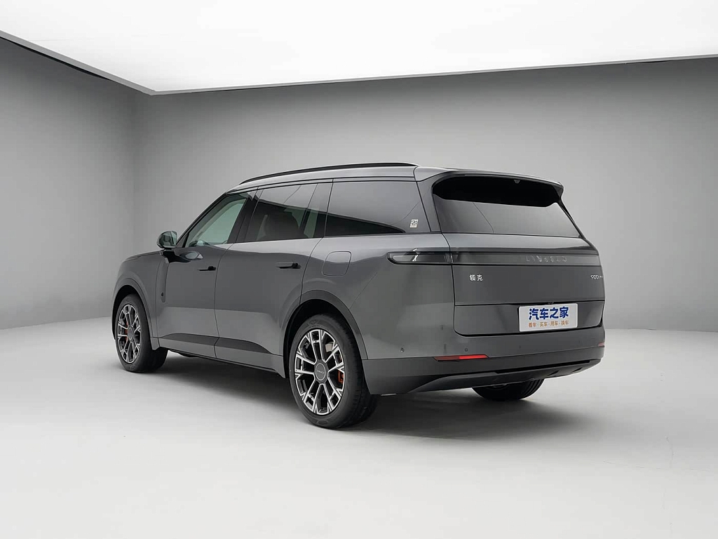 Lynk & Co 900 2.0 AT