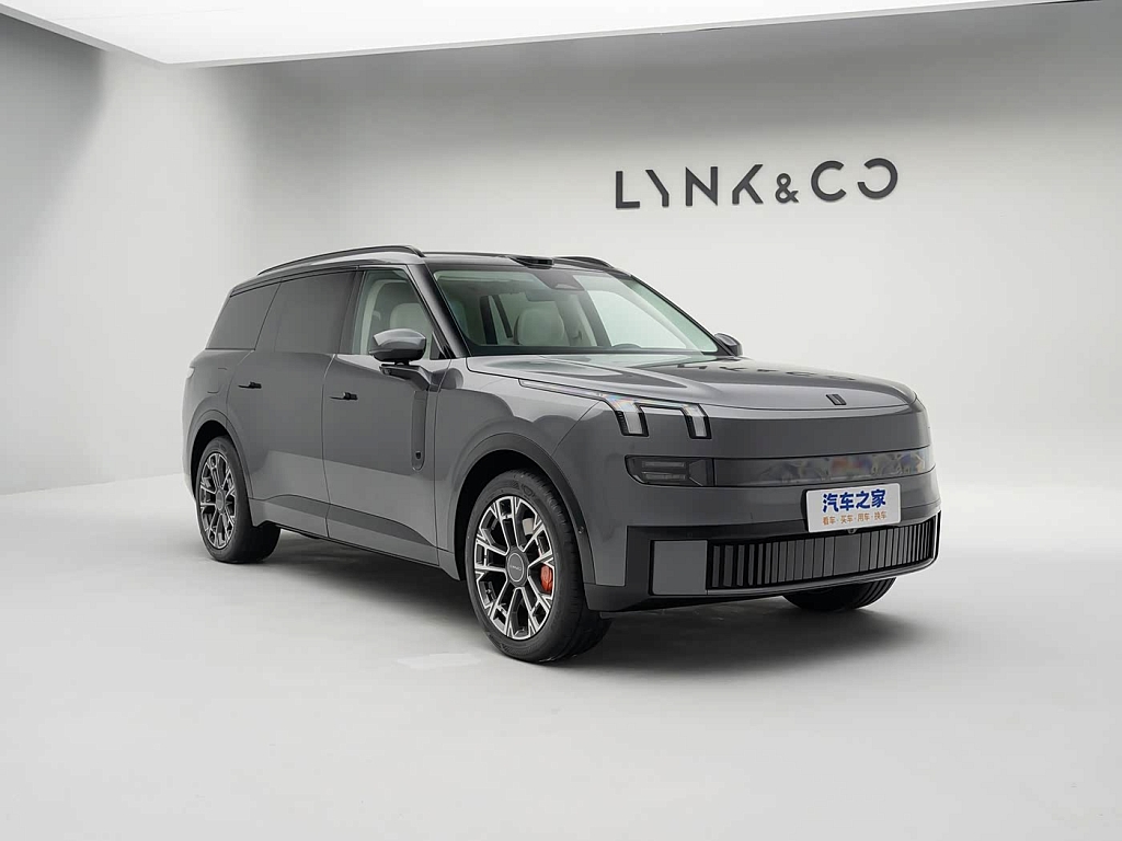 Lynk & Co 900 2.0 AT