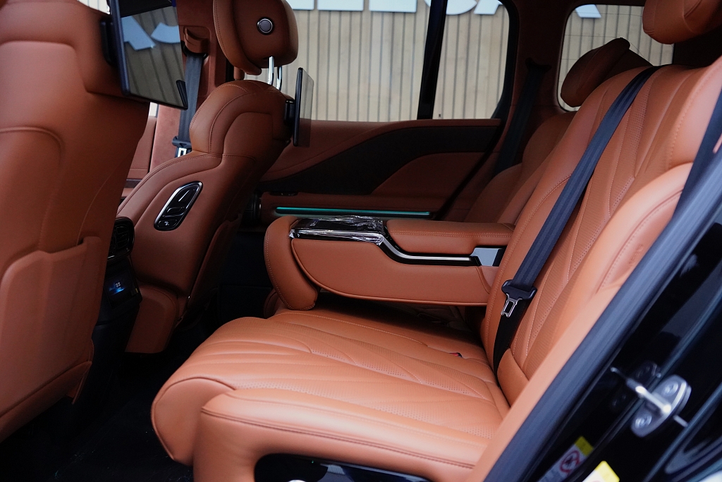 BYD Yangwang U8