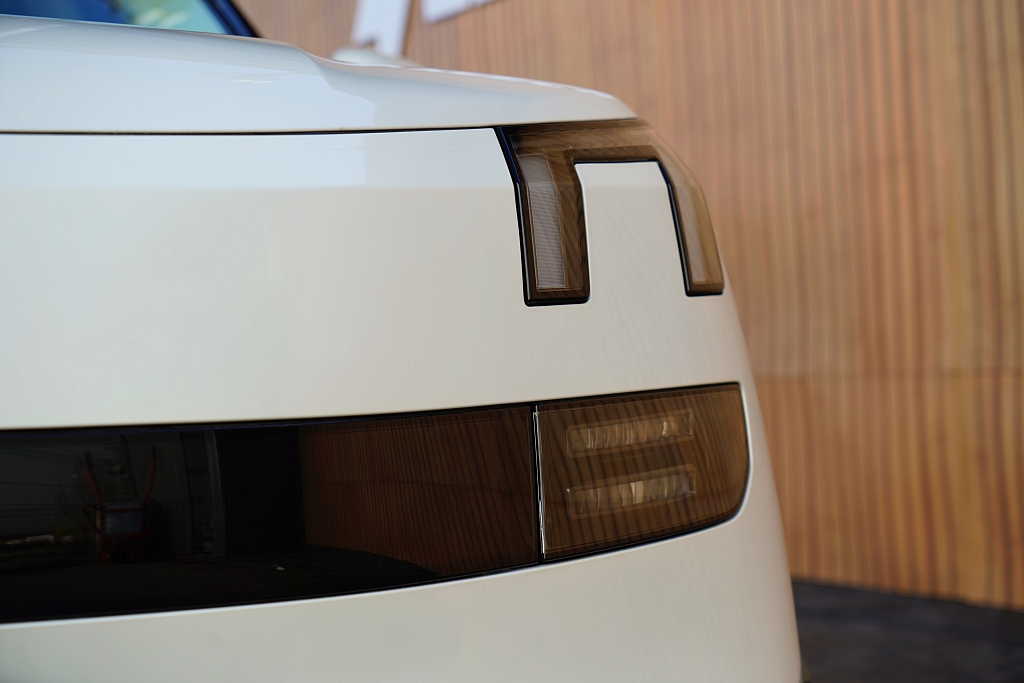 Lynk & Co 900