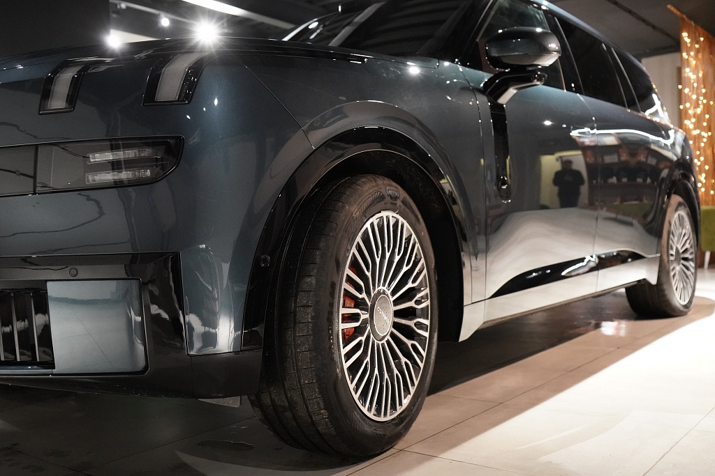 Lynk&Co 900 Explorer