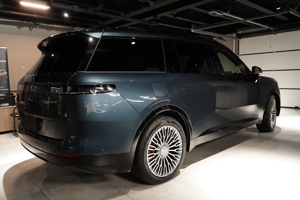 Lynk&Co 900 Explorer