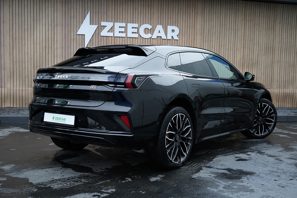 Zeekr 001