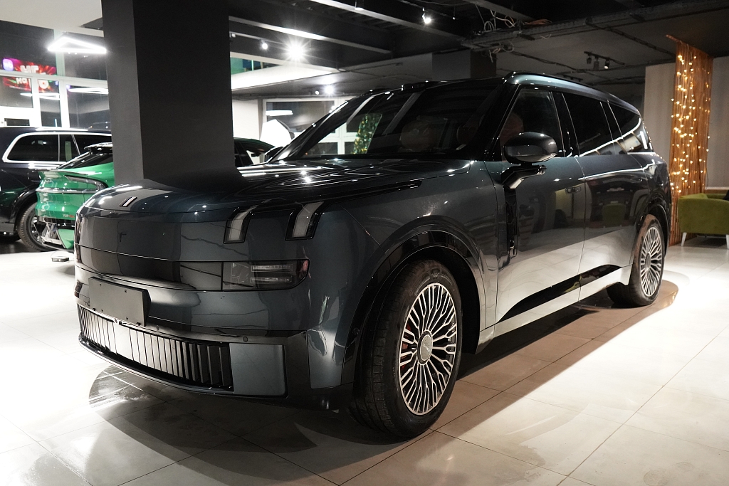 Lynk&Co 900 Explorer