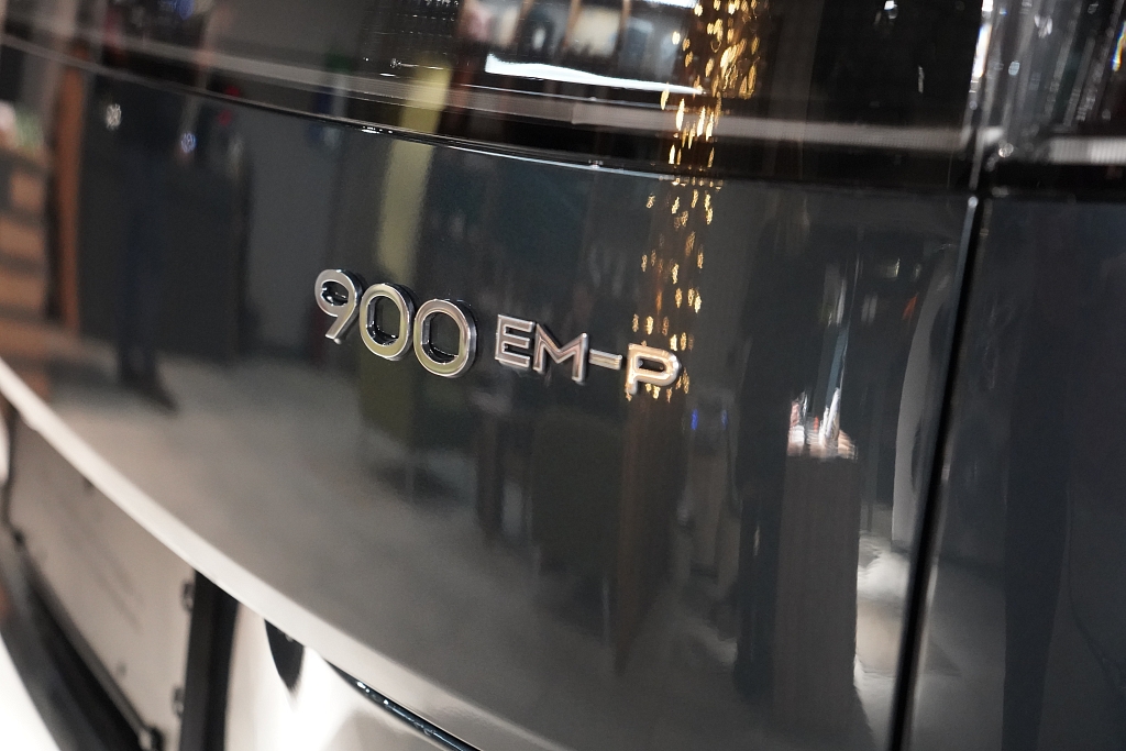 Lynk&Co 900 Explorer